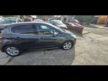 Used Peugeot 208 2014 for sale - 74893418: Photo