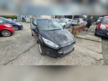 Used Ford Fiesta 2017 for sale - 75643170: Photo
