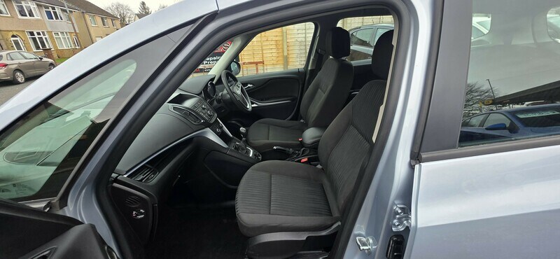 Used Vauxhall Zafira 2015 for sale - 77668106: Photo 9