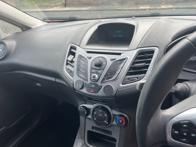 Used Ford Fiesta 2014 for sale - 76559691: Photo 9