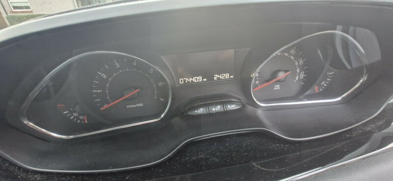 Used Peugeot 208 2013 for sale - 76559692: Photo 7