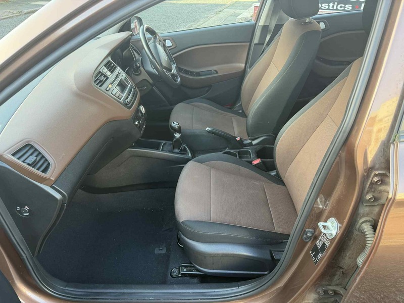 Used Hyundai i20 2015 for sale - 77356918: Photo 10