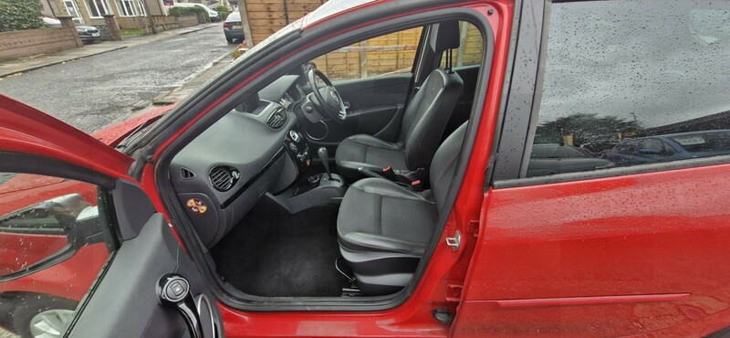 Used Renault Clio 2012 for sale - 76334155: Photo 10