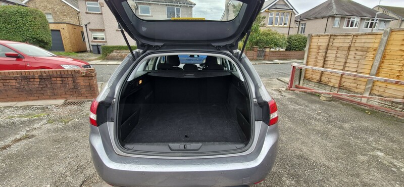 Used Peugeot 308 2015 for sale - 76119440: Photo 12