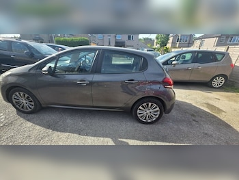 Used Peugeot 208 2018 for sale - 78750036: Photo