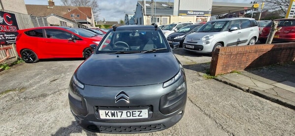 Used Citroen C4 Cactus 2017 for sale - 74157189: Photo 2