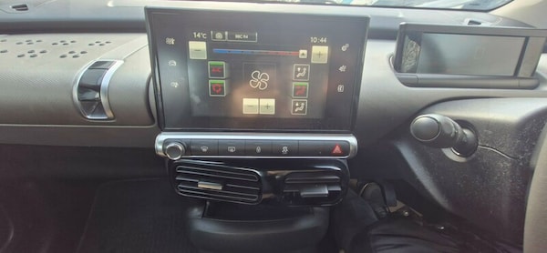 Used Citroen C4 Cactus 2017 for sale - 74157189: Photo 8