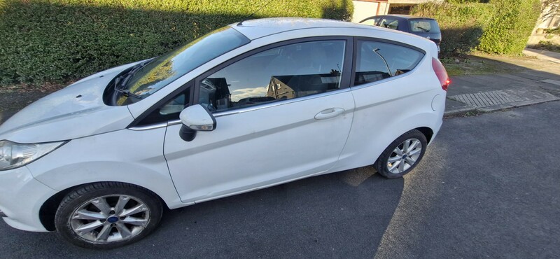 Used Ford Fiesta 2011 for sale - 76618336: Photo 3