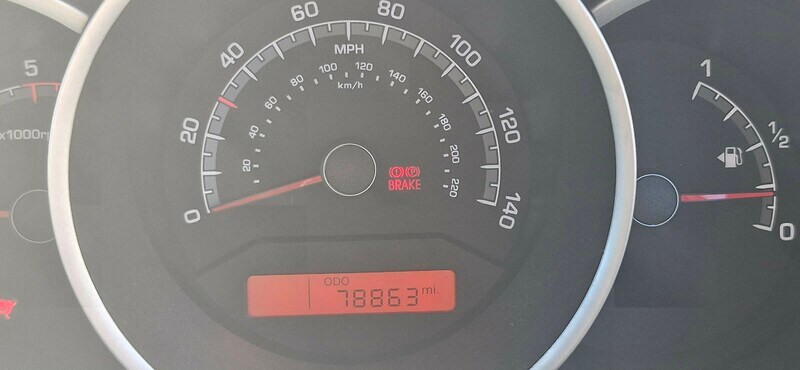 Used Kia Venga 2011 for sale - 76148408: Photo 7