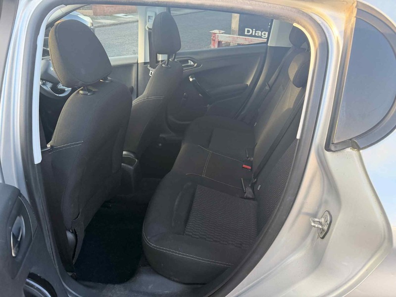 Used Peugeot 208 2015 for sale - 77356911: Photo 10