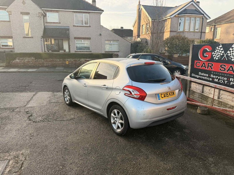 Used Peugeot 208 2015 for sale - 77356911: Photo 5