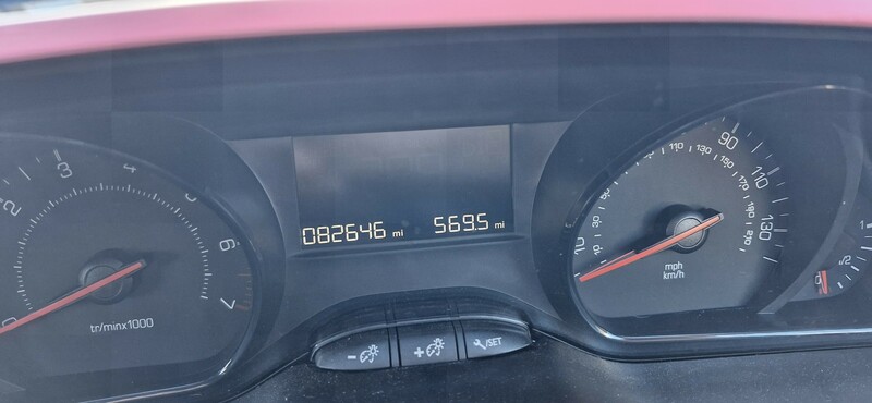 Used Peugeot 208 2014 for sale - 76699099: Photo 6