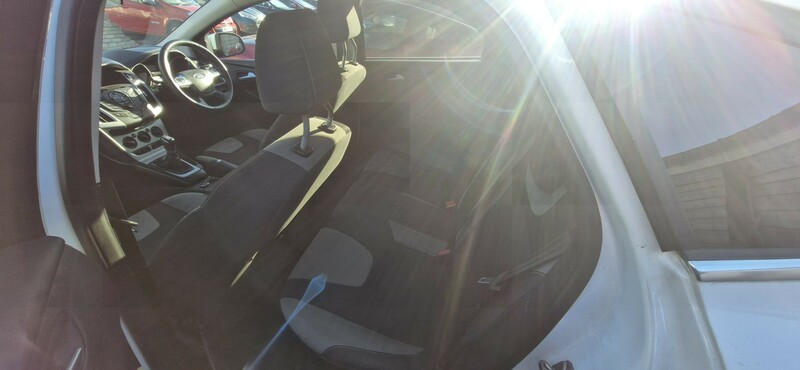 Used Ford Focus 2013 for sale - 76596064: Photo 5