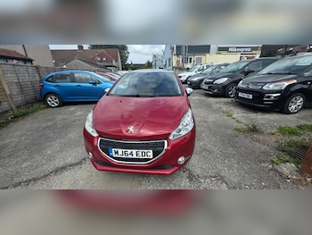 Used Peugeot 208 2014 for sale - 79539292: Photo
