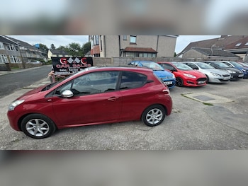 Used Peugeot 208 2014 for sale - 79539292: Photo