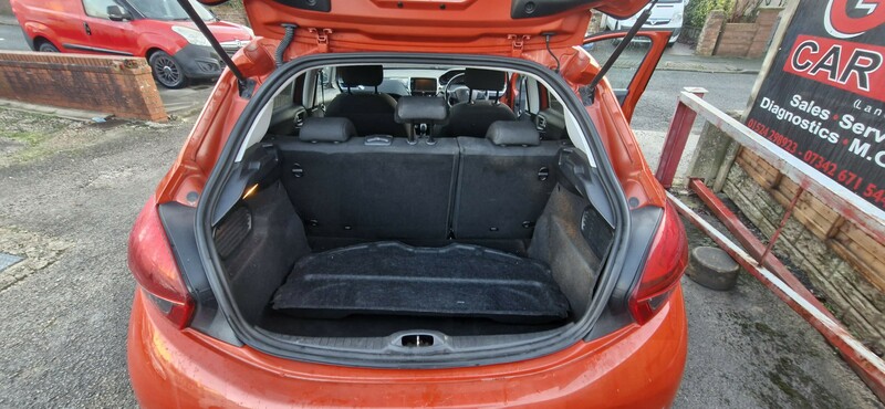 Used Peugeot 208 2017 for sale - 76962924: Photo 13