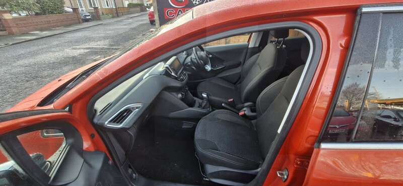 Used Peugeot 208 2017 for sale - 76962924: Photo 7
