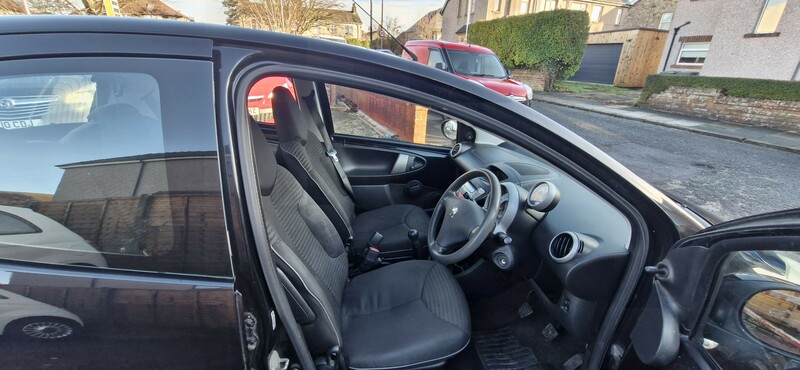 Used Peugeot 107 2014 for sale - 76962912: Photo 8