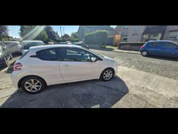 Used Peugeot 208 2013 for sale - 74722045: Photo