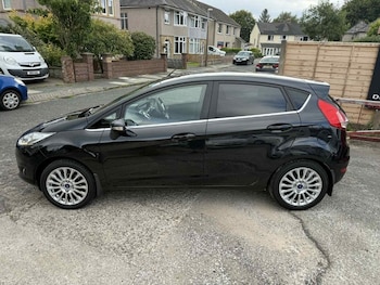 Used Ford Fiesta 2014 for sale - 75631540: Photo