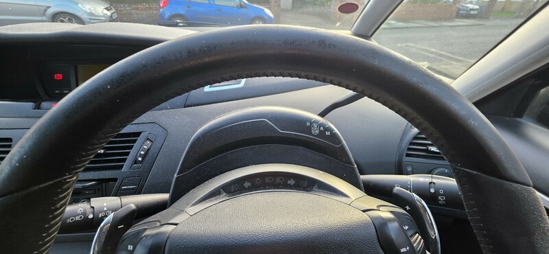 Used Citroen C4 Picasso 2010 for sale - 77384943: Photo 8