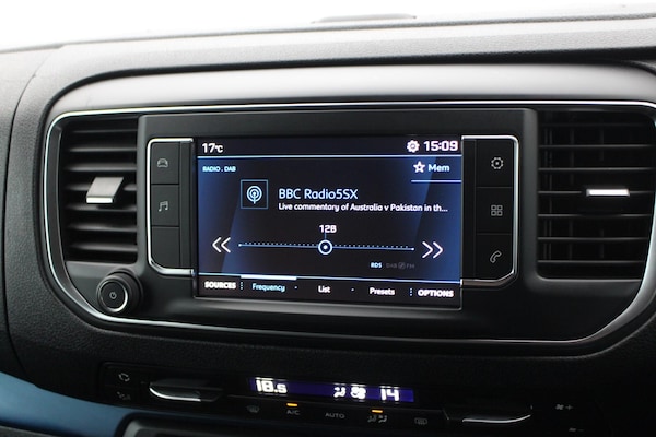 Used Peugeot Traveller 2020 for sale - 76124466: Photo 16