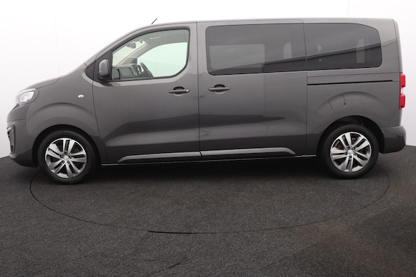 Used Peugeot Traveller 2020 for sale - 76124466: Photo 39