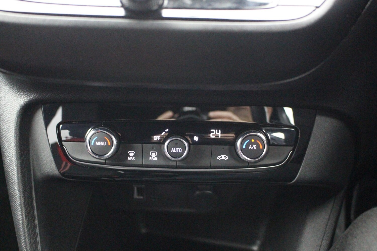 Used Vauxhall Corsa 2024 for sale - 76428201: Photo 15