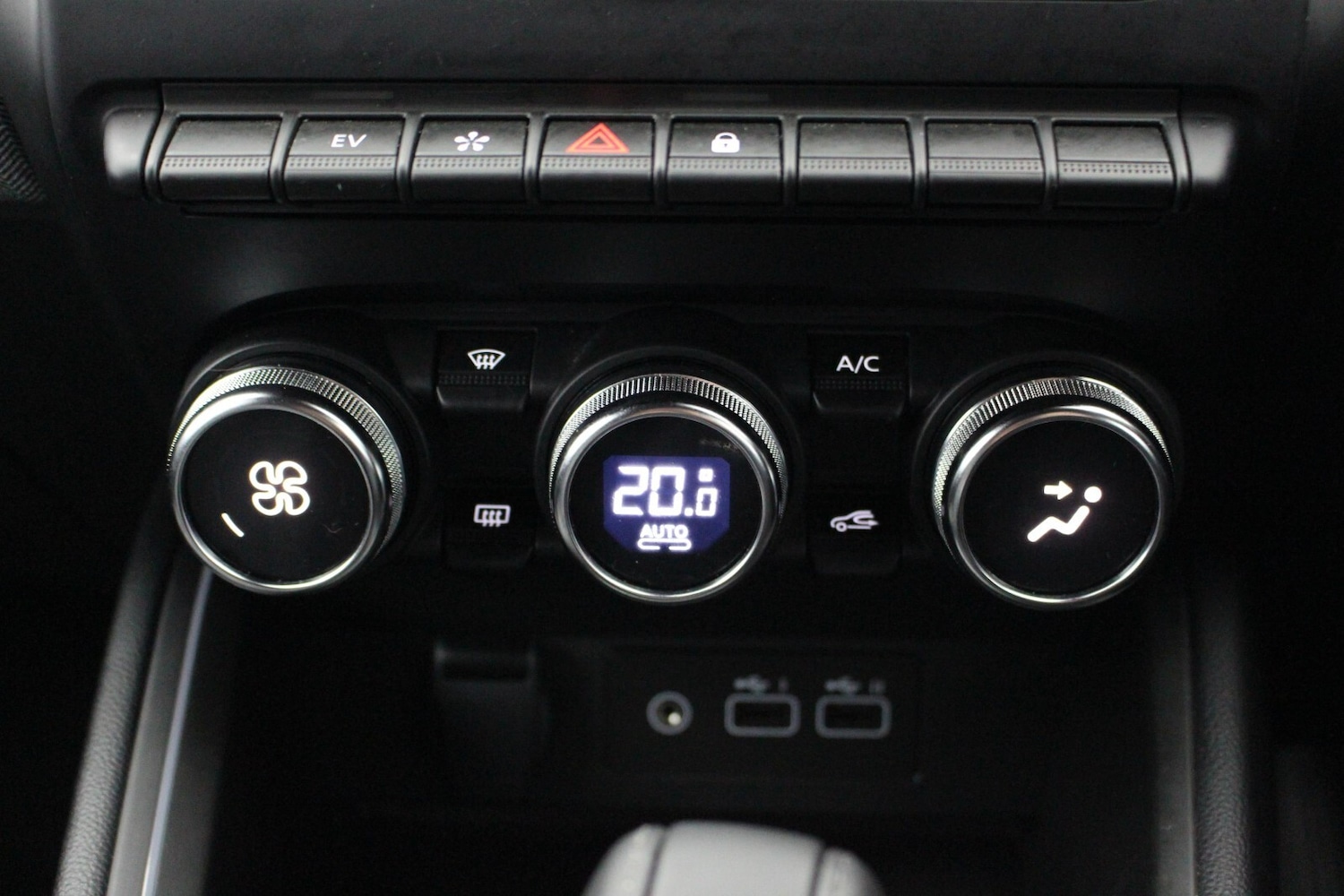 Used Renault Clio 2024 for sale - 77224956: Photo 16