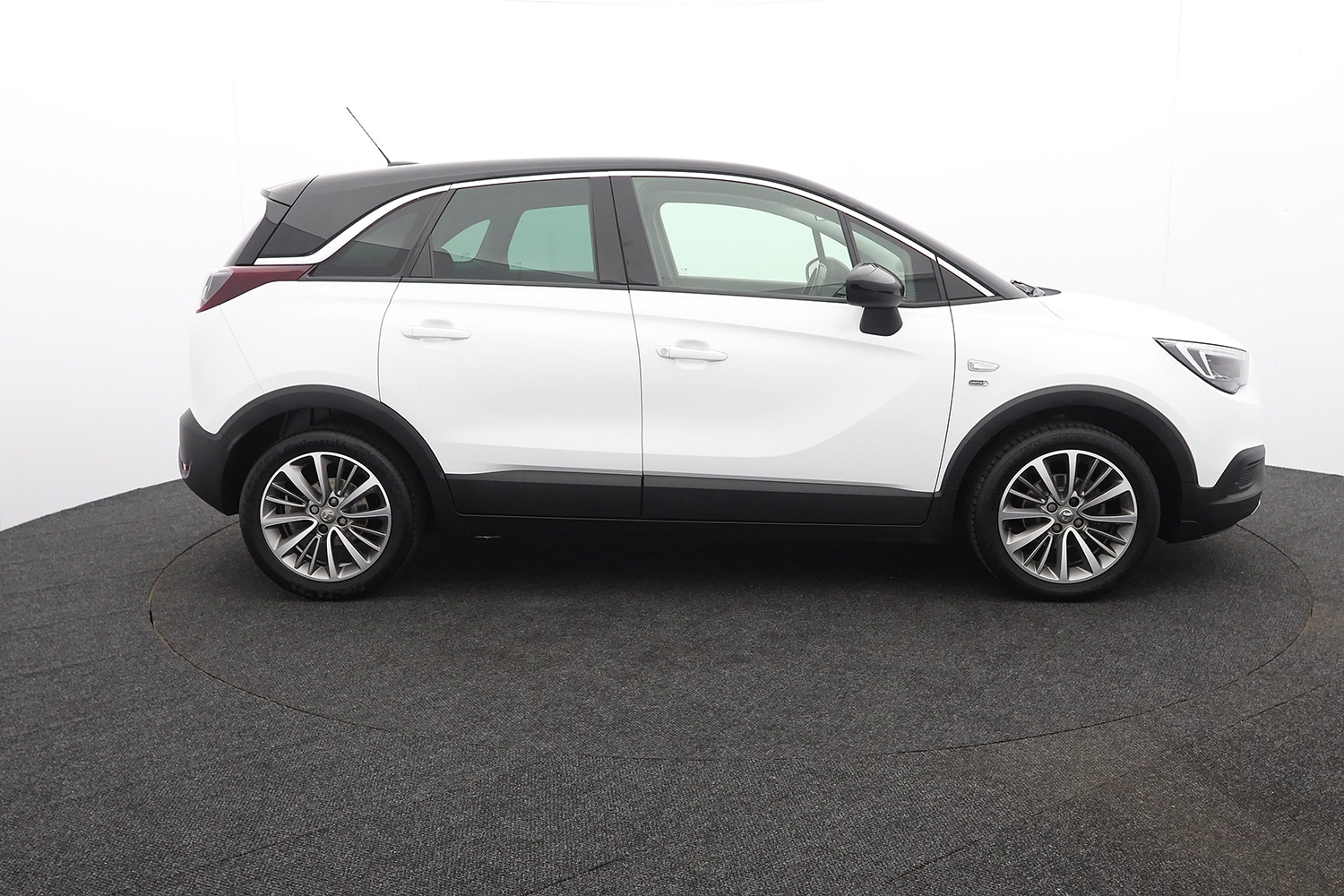Used Vauxhall Crossland X 2020 for sale - 76410481: Photo 2