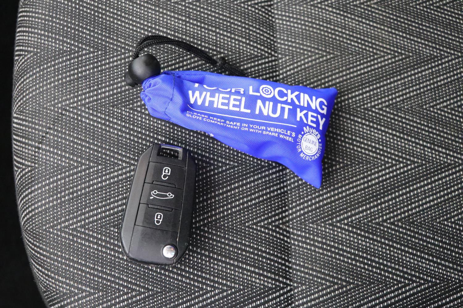 Used Vauxhall Crossland X 2020 for sale - 76410481: Photo 24