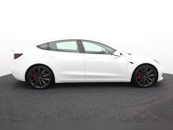 Used Tesla Model 3 2020 for sale - 75483640: Photo
