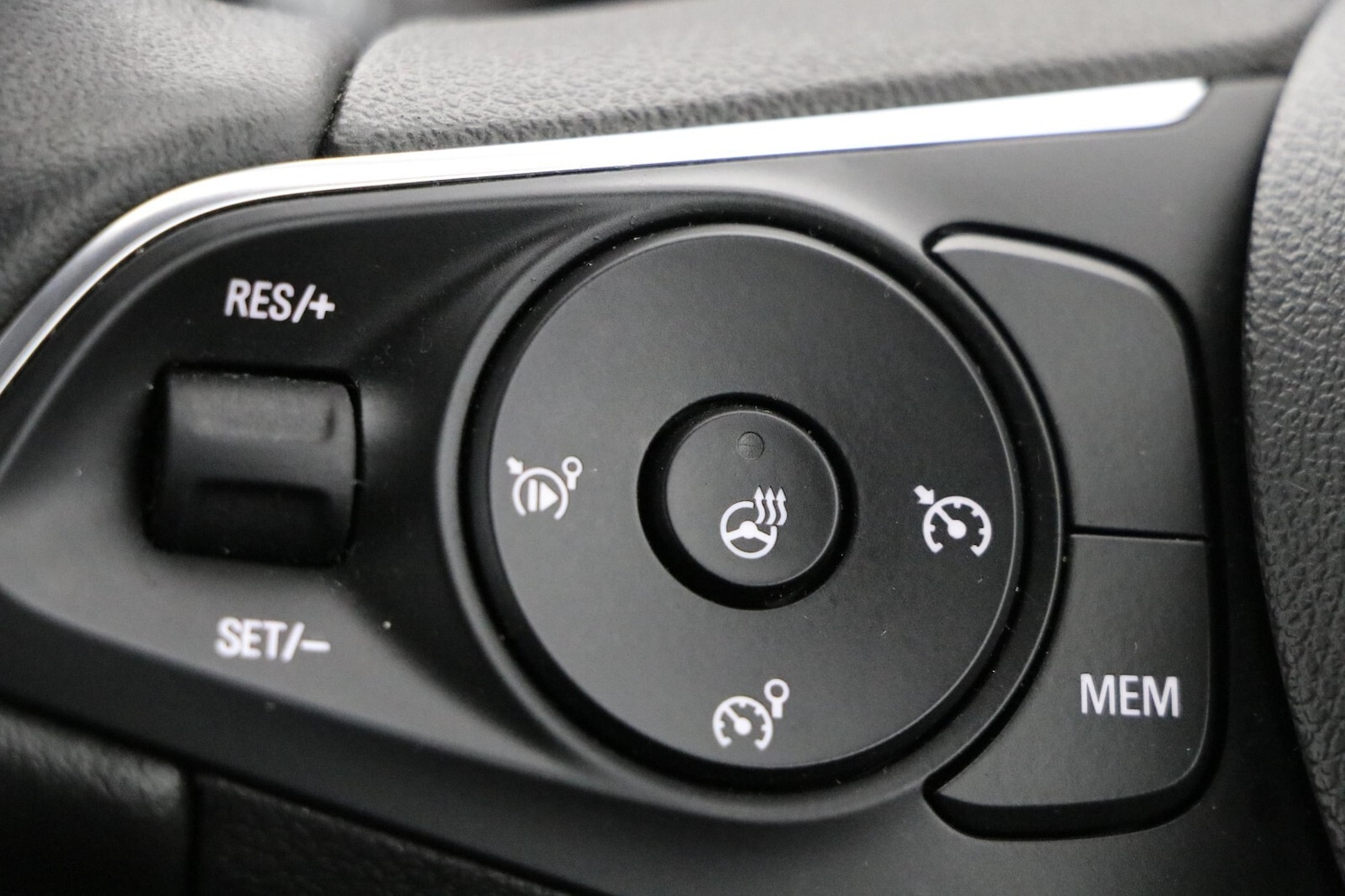 Used Vauxhall Crossland 2022 for sale - 76954319: Photo 18