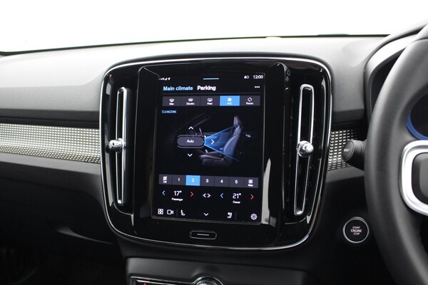 Used Volvo XC40 2025 for sale - 75483597: Photo 14