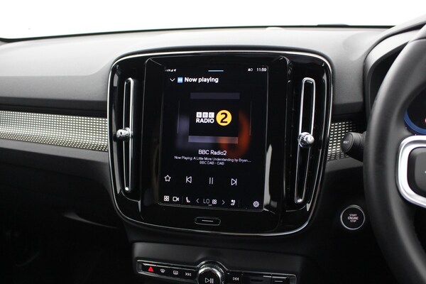 Used Volvo XC40 2025 for sale - 75483597: Photo 15