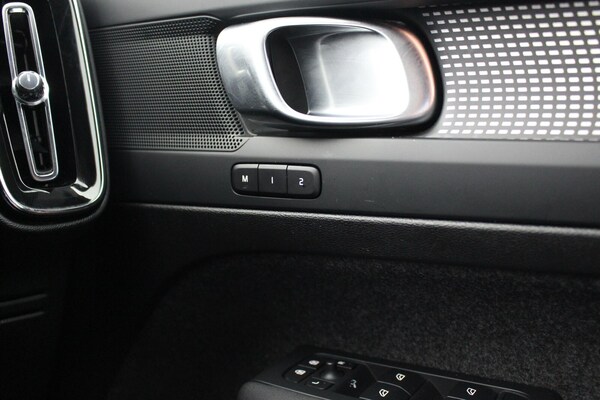 Used Volvo XC40 2025 for sale - 75483597: Photo 27