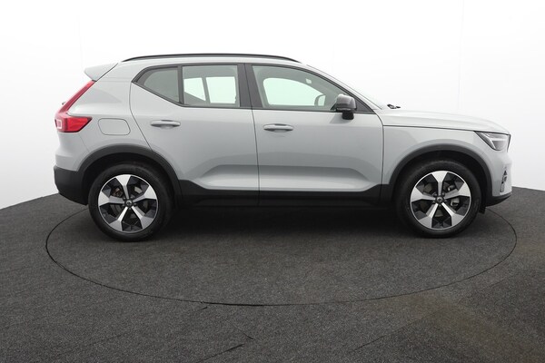 Used Volvo XC40 2025 for sale - 75483597: Photo 2