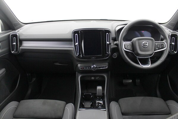 Used Volvo XC40 2025 for sale - 75483597: Photo 6