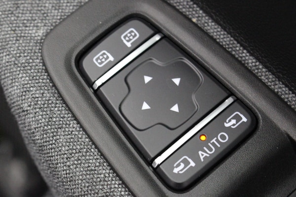 Used Renault Zoe 2020 for sale - 76044203: Photo 24