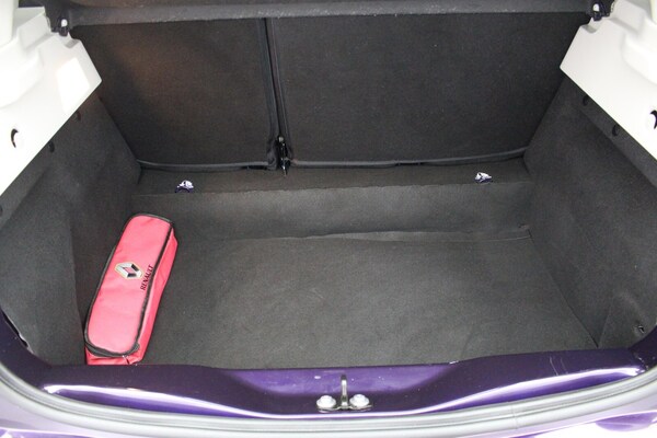 Used Renault Zoe 2020 for sale - 76044203: Photo 33