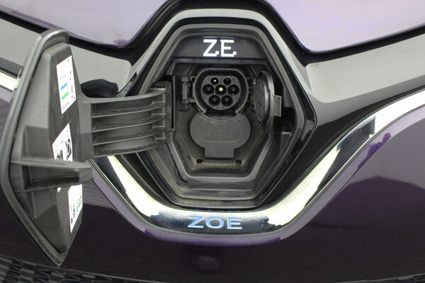 Used Renault Zoe 2020 for sale - 76044203: Photo 6