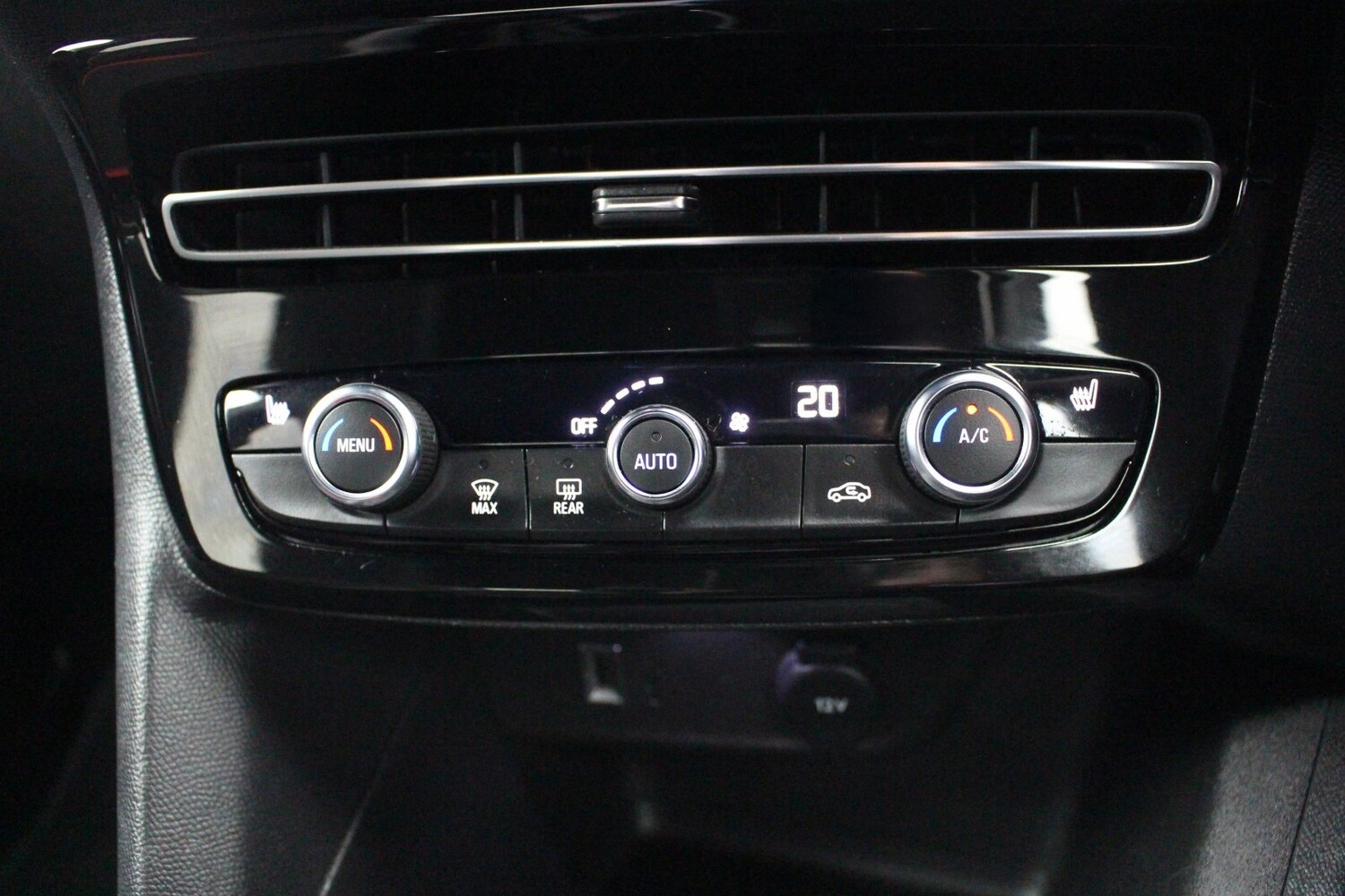 Used Vauxhall Mokka 2023 for sale - 77406240: Photo 16