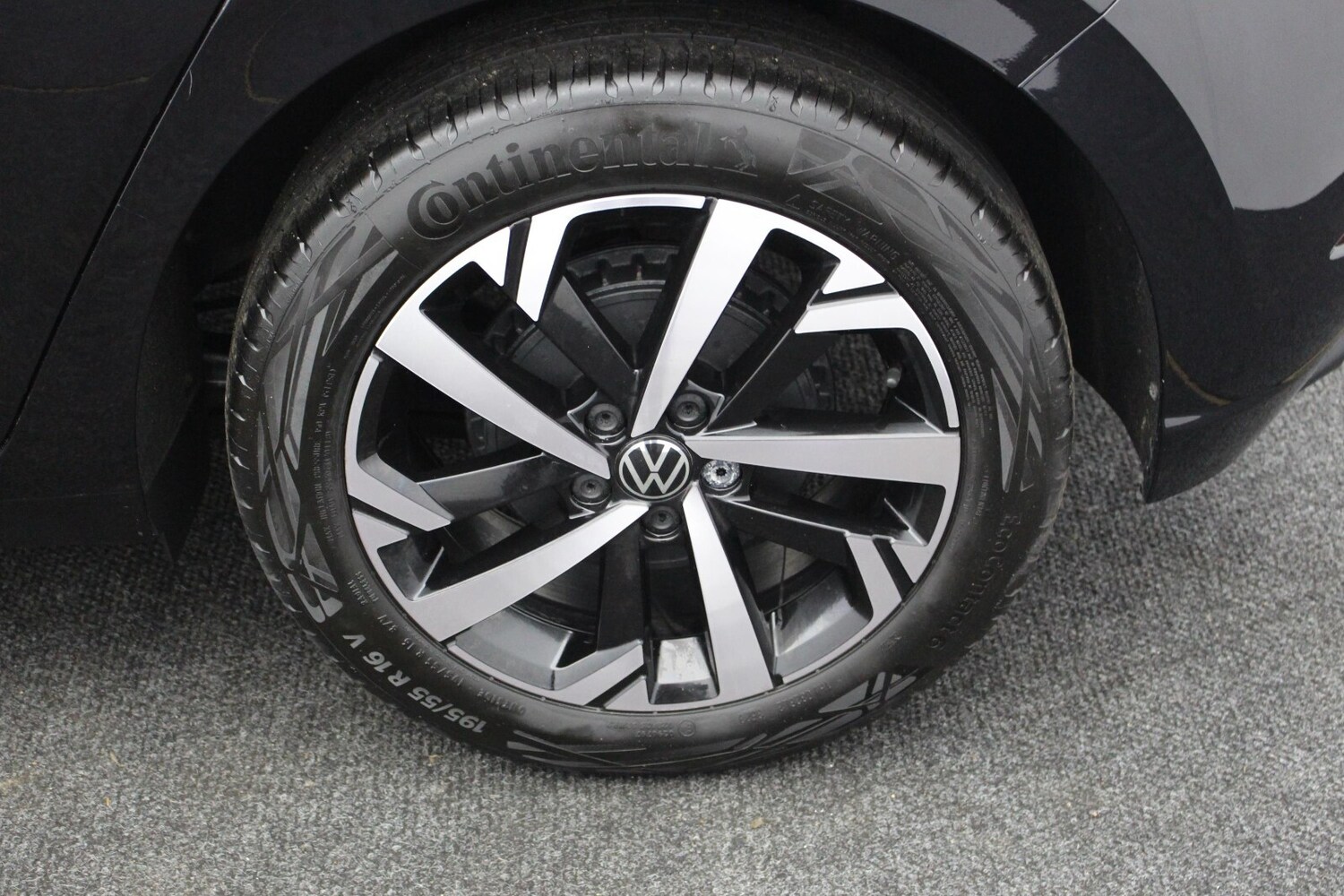 Vehicle 33