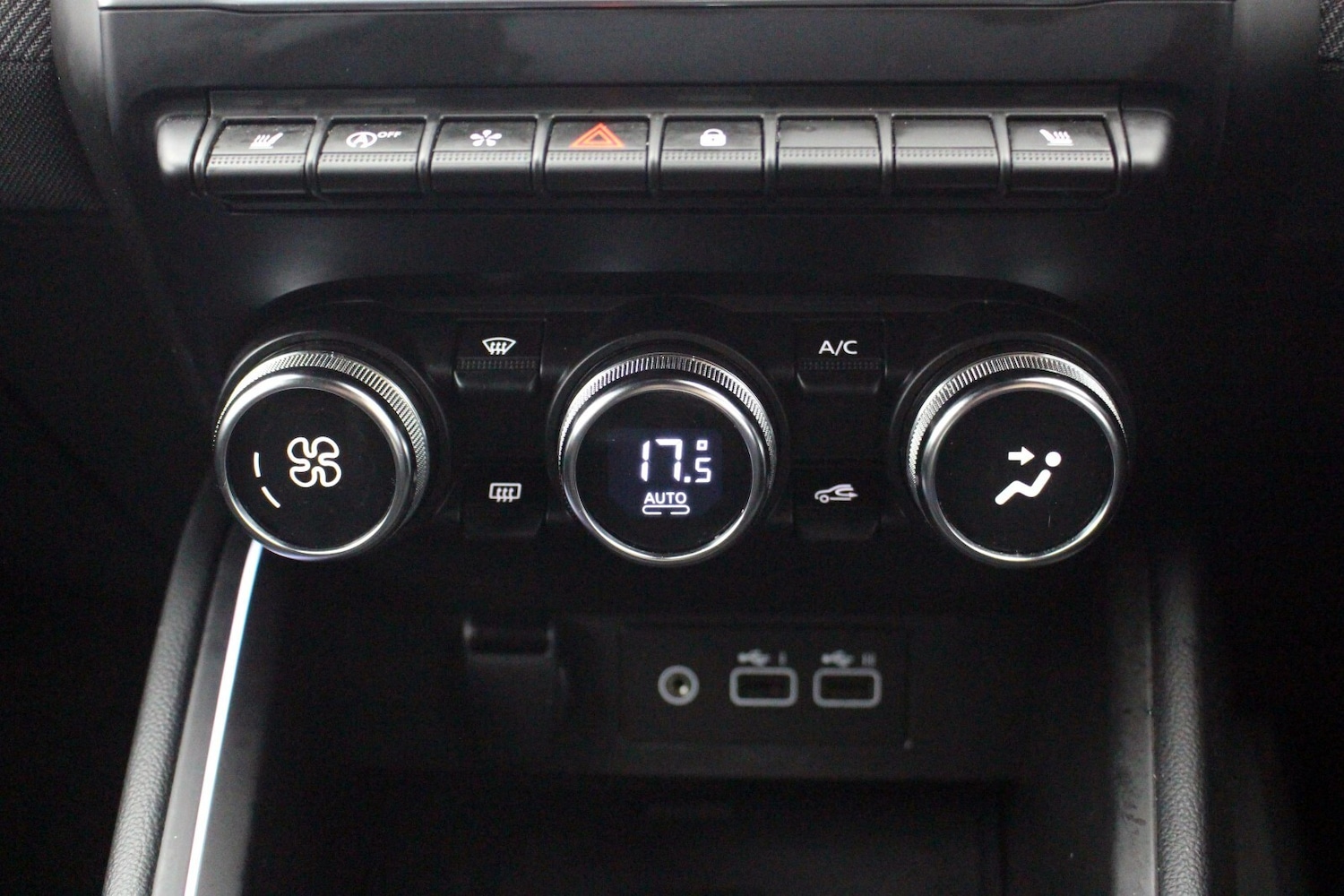 Used Renault Clio 2024 for sale - 76155000: Photo 20