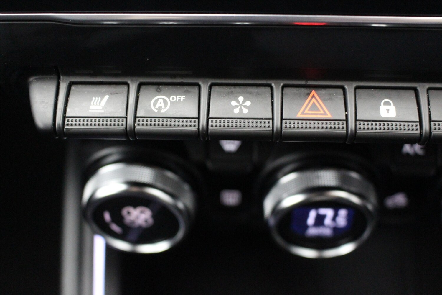 Used Renault Clio 2024 for sale - 76155000: Photo 26