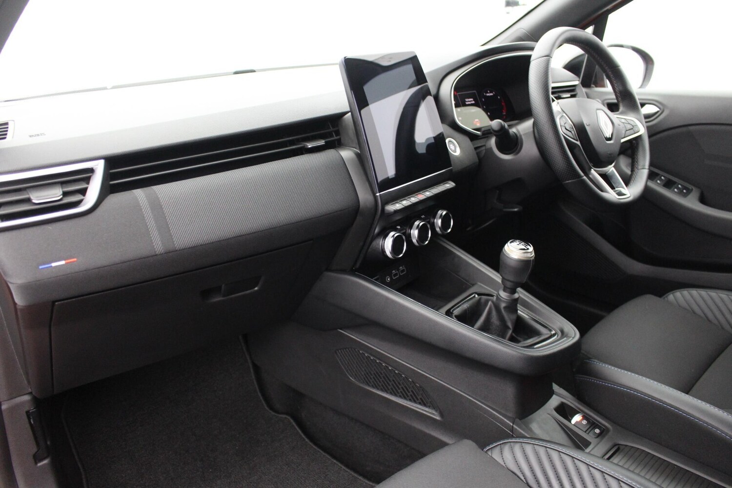 Used Renault Clio 2024 for sale - 76155000: Photo 6