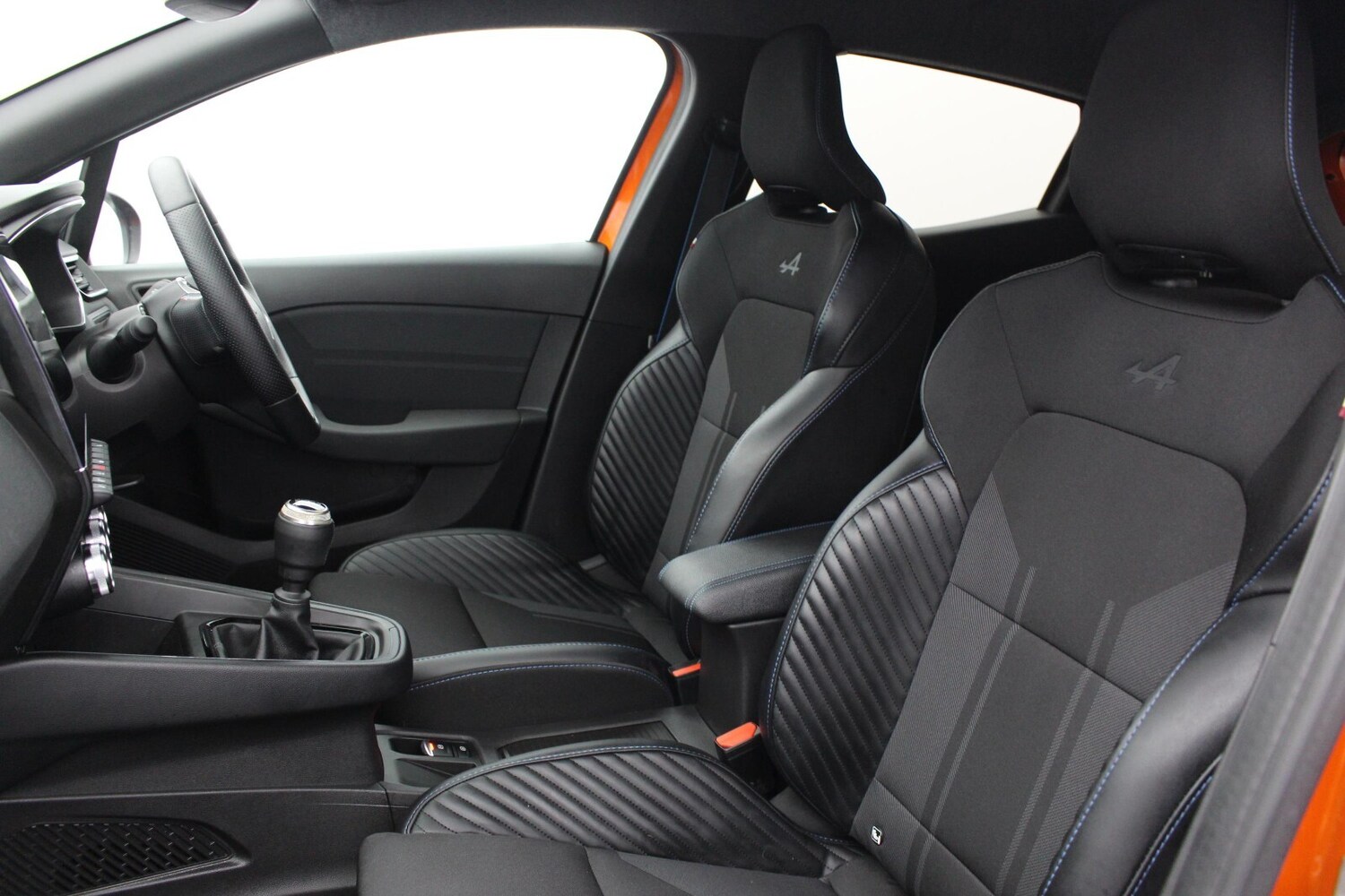 Used Renault Clio 2024 for sale - 76155000: Photo 7