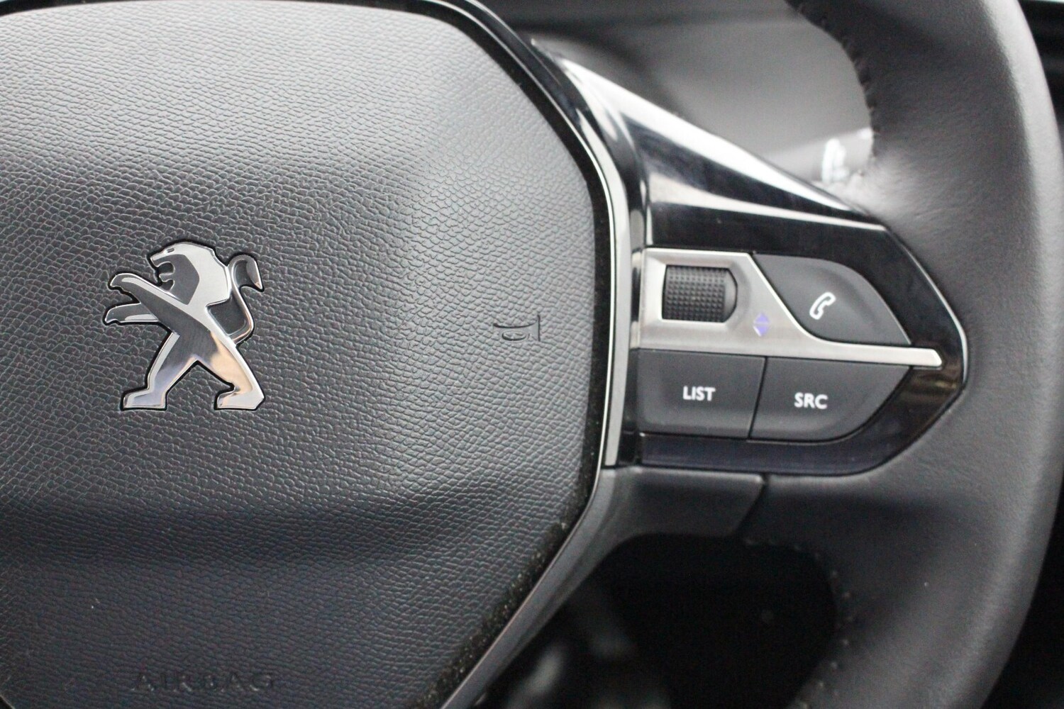 Used Peugeot 208 2023 for sale - 77698295: Photo 19