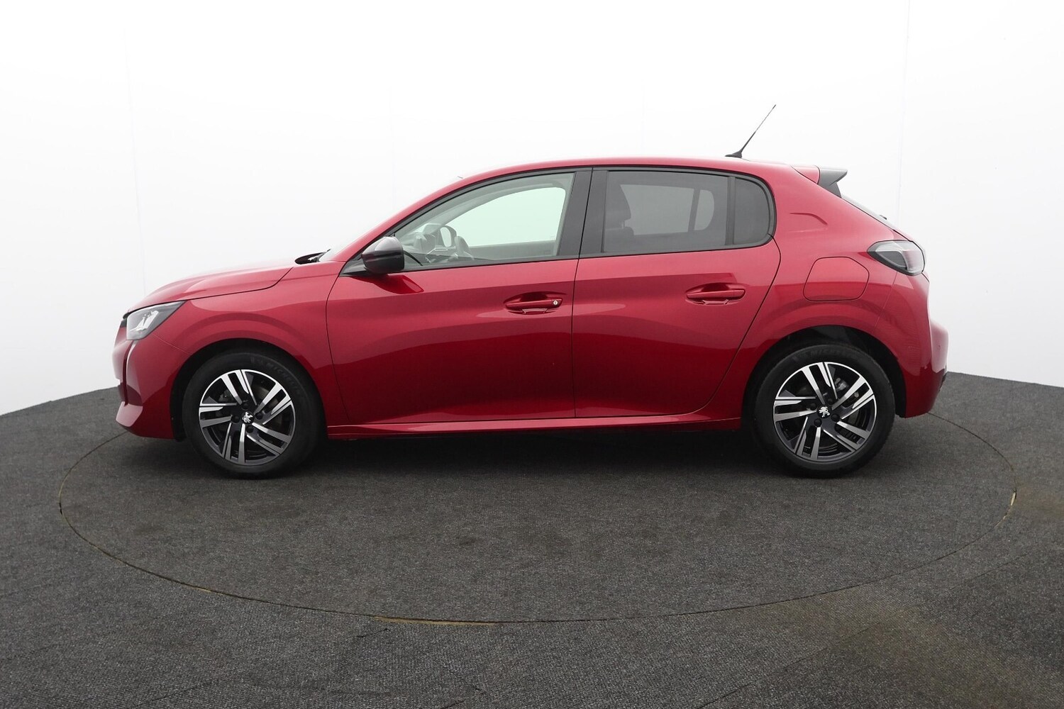 Used Peugeot 208 2023 for sale - 77698295: Photo 32