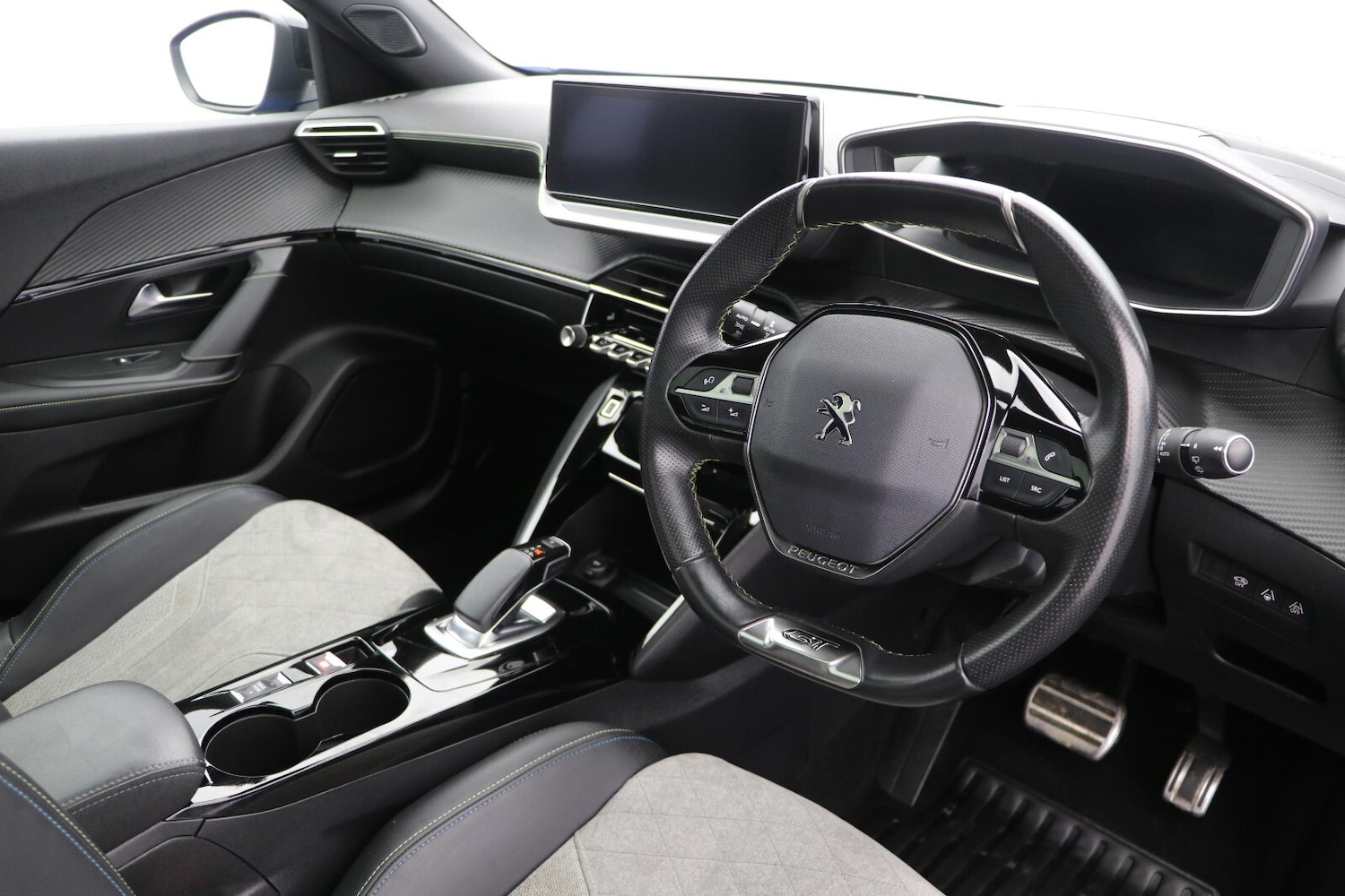 Used Peugeot 2008 2020 for sale - 77036019: Photo 13